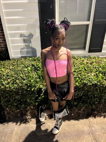 Norfolk VA Outcalls Only Female Escort — Head Start Service - 1