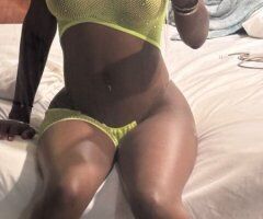 Seattle Creole Bombshell — Wet Tight Ass & Petite Curves, Video/Face Time & Outcalls - Image 3