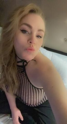 Jess — Rockford, Illinois Female Escort (Last Weekend in Town) - 1