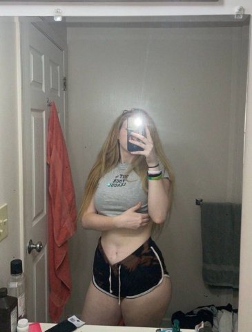 Corpus Christi Petite Female Escort — GFE & Sensual Time - 1