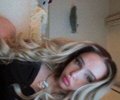 Minneapolis / St. Paul escorts - Addy (27) Minneapolis/St. Paul Female Escort — in-room meet