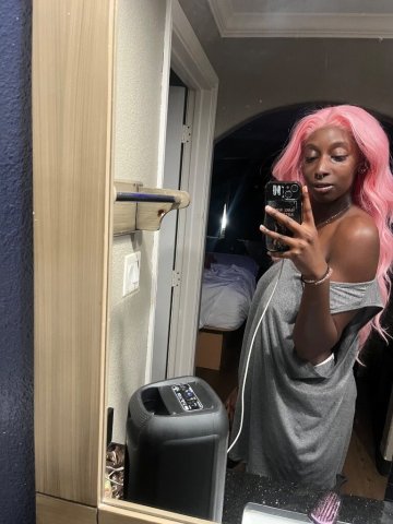 Baton Rouge In-Call Female Escort — Face Sitting & Feet Fetish - 1