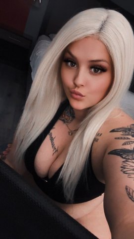 Kimberly in Cedar Rapids: Throat Massages & Wet Tight Play - 1