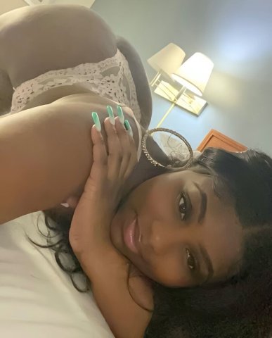 Sacramento Davis Incalls — Upscale Discreet Pleasure & Oral Specialty (Real Photos) - 1
