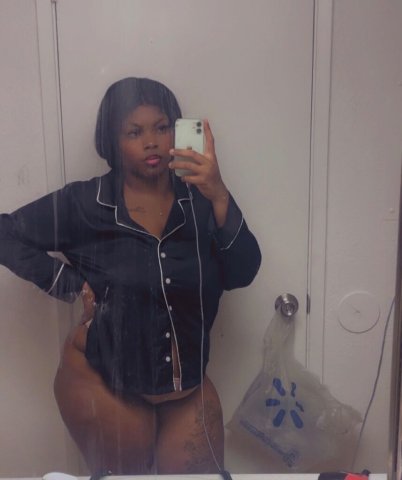 Phoenix Female Escort — Incalls & Cardates Only - 1