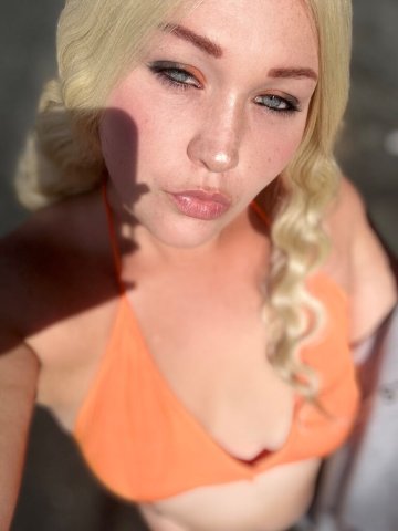 Blonde Bombshell Snowbunny Thick White Girl (22) - 1