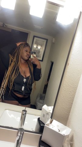 Dallas Female Escort — In-call & out-call companion, content and FaceTime - 1