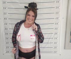 Mobile AL Brunette Female Escort - Image 2