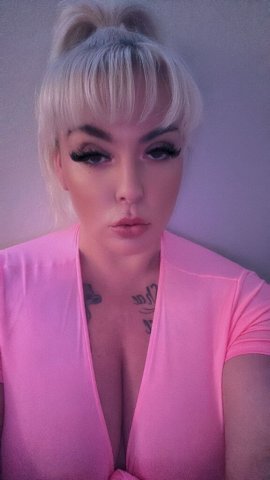 Blonde Nuru Massage Companion in Wenatchee, WA — On Tour - 1