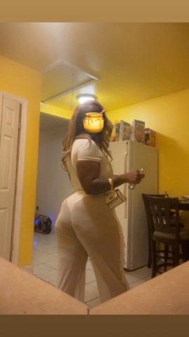 Honeys Play Land — 24 (New Orleans) Female Escort - 1