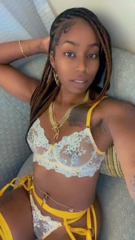 Canyon Lake Slim Thick Escort — Lauren (Deep Throat Queen, 26) - 1