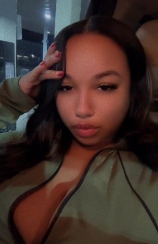 Minneapolis/St. Paul Incalls — Curvy Female Escort (GFE, Fetish-Friendly) - 1