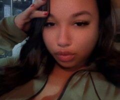 Minneapolis / St. Paul escorts - Minneapolis/St. Paul Incalls — Curvy Female Escort (GFE, Fetish-Friendly)