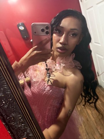Manhattan Female Escort — Outcall/Cardate Full Service - 1