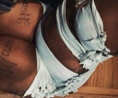 Dallas escorts - Dallas Honey Time 2-Girl Special (Outcalls or Car Play) - Quick Visit