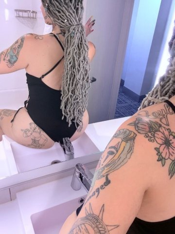 Quad Cities Latina Escort — Sat Night, face tats, limited preferences - 1