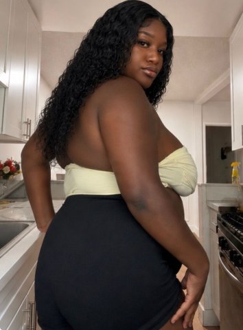 Zahira, 21 — Los Angeles Girlfriend Next Door - 1