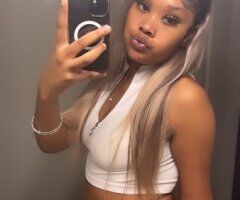 Lafayette Louisiana Female Escort — Wet Party, Tight Grip - Image 2