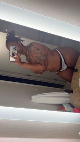 Charm — Philadelphia Incalls & Car Dates (Throat Goat) - 1