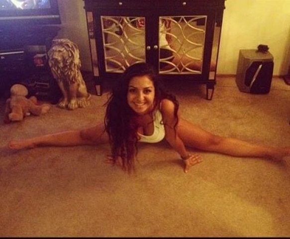 Sacramento Female Escort — Clean, Discreet Appointment on Freaky Saturday - 1