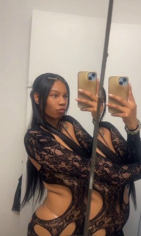 Sacramento Female Escort — Incall, Outcalls, Fetish-Friendly Sessions - 1