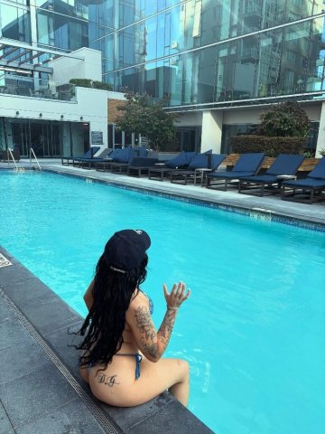 Mendocino Female Escort — massage therapy with happy ending - 1