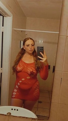 Redhead Escort in Huntsville, AL - 1
