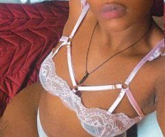 Chicago Fun Time Dominican Escort (Virtual Facetime Calls) - Image 2