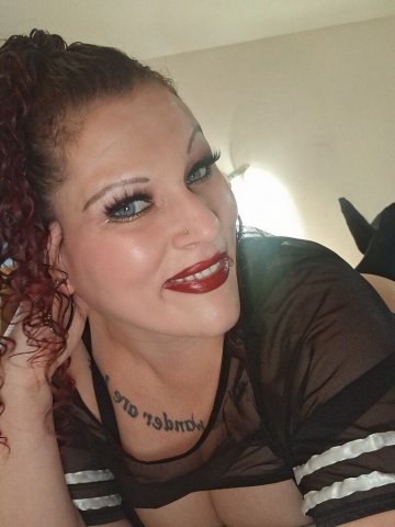 Portland Female Escort — QV & kink-friendly in Gresham incall - 1