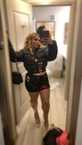 Jenesis (Spiiccymami) — Miami Female Escort for Body Worship, Nuru & More - 1