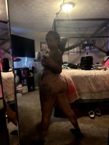 London Pinkk  Female Escort in Tuscaloosa, AL (Age 30) - 1