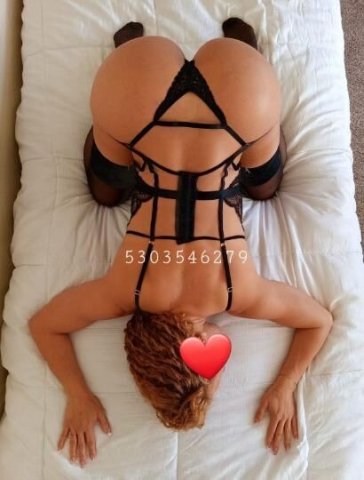 Colombiana en Santa Cruz, CA — Full Service - 1