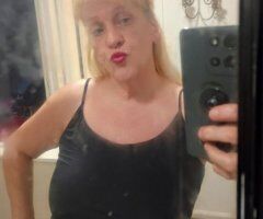 Columbus escorts - Sensual Hot Oil Massage (Topless) — Private Studio on Henderson Rd