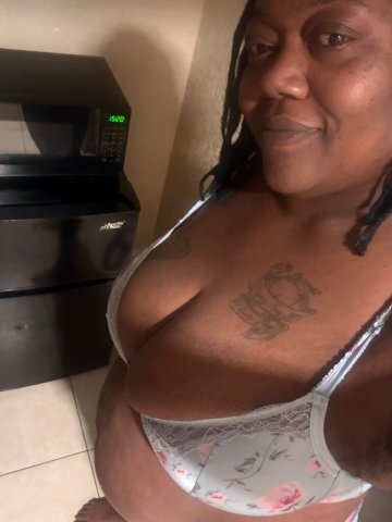 Cum spend my Birthday with me — Jacksonville Female Escort - 1