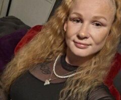 Petite blonde bombshell in Pensacola — 28 - Image 4