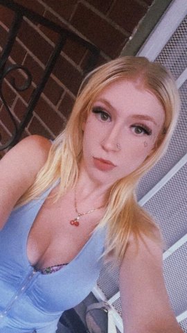 Dallas Female Escort — Incall, Outcall & Carplay - 1