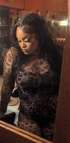 Slim, sexy & petite (21) — light-skinned escort - 1