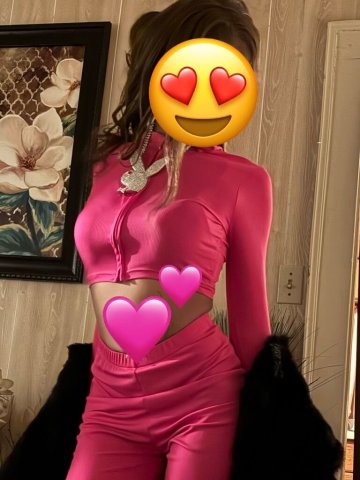 South Bend Petite Female Escort — Incall only carnival circus vibe - 1