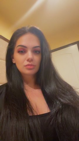 Pregnant Omaha Escort for In-Call & Out-Call Appointments - 1