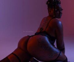 Honolulu escorts - Honolulu Female Escort — Big Booty In-Calls & Out-Calls