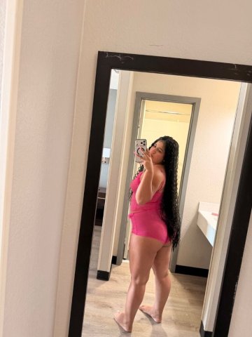 Louisville Female Escort - 1