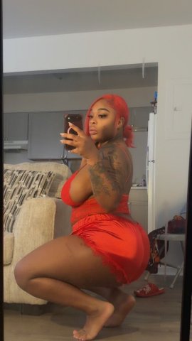 Lansing Female Escort — 22, Thick Curves & HH/SS Special - 1