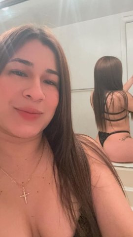 Chicago IL Female Escort — una mujer caliente y atrevida - 1