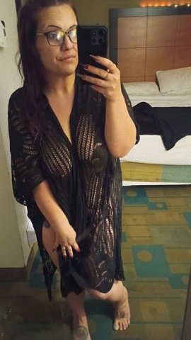 Tampa Mom GFE Escort — Whole GFE Experience - 1