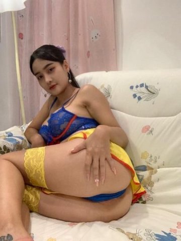 Sienna — Busty Thai Goddess on OnlyFans for sexting, camming & more - 1