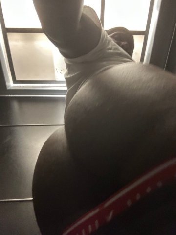 CREAMY BOOTY - 1