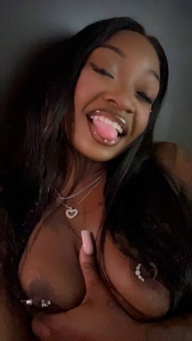 Soft, feminine outcall special — Denver escort - 1