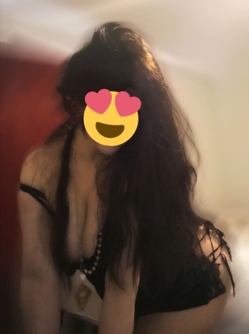DD Delicious Dahlia — Double D teasing & discreet time - 1