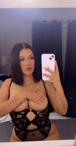 Makayla FaceTime Shows Available in Louisville — Reviews, Deposits & Rules - 1