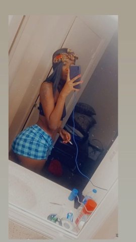 Huntsville Discreet Brown Sugar Petite Curvy Escort - 1